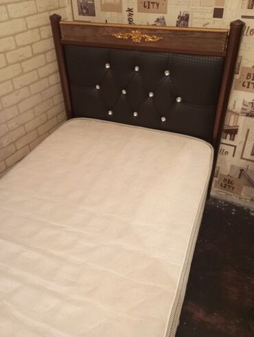 кроват: Б/у, Односпальная кровать, Без подьемного механизма, С матрасом, Без выдвижных ящиков, Азербайджан