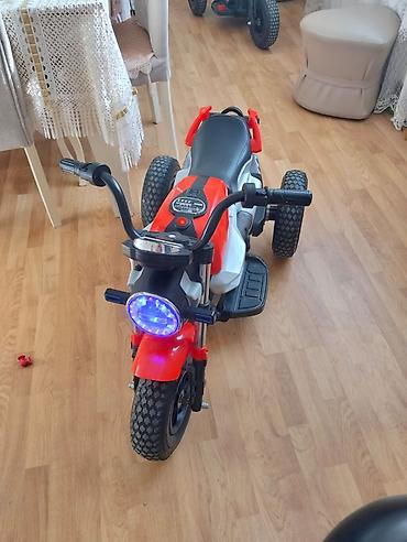 детский мотоцикл каталка: Uşaq elektrikli üçtəkərli motosiklet - Rəng: qırmızı-qara-ağ - Üç — 3