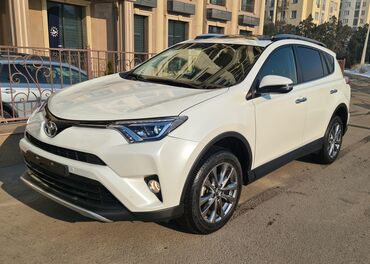 Toyota: Toyota RAV4: 2018 г., 2.5 л, Автомат, Бензин, Кроссовер