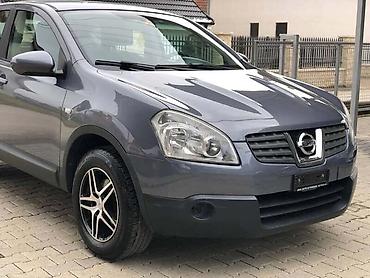 Ostali delovi enterijera: Nissan — 15