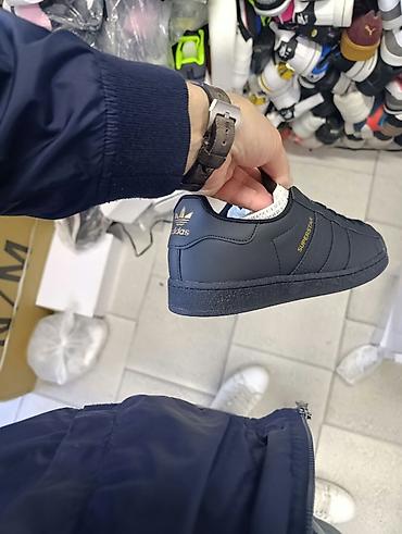 adidas poluduboke patike: Adidas superstar crne patike A klasa NOVO Novo Brojevi 40 do 44 fb — 3