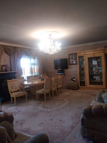 Köhnə tikili: Bakı, 4 otaqlı, Köhnə tikili, 120 kv. m -da lalafo.az — 1 Köhnə tikili: Bakı, 4 otaqlı, Köhnə tikili, 120 kv. m — 1