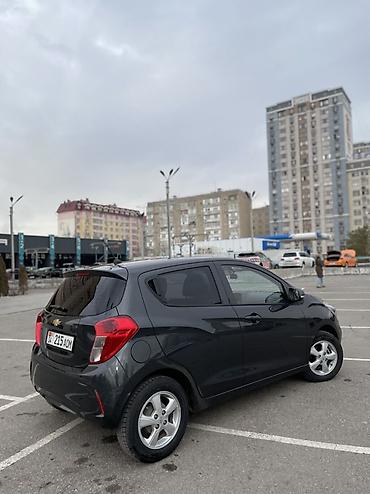 Chevrolet: Chevrolet Spark: 2021 г., 1 л, Вариатор, Бензин, Хэтчбэк — 4