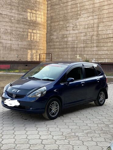 купить в бишкеке машину: Honda Fit: 2002 г., 1.5 л, Автомат, Бензин