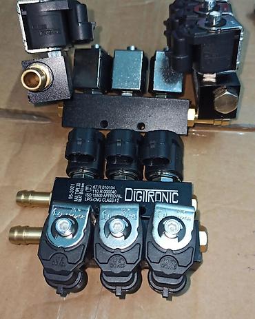 stage: Toyota 1984 г., Новый, Оригинал, ОАЭ — 3