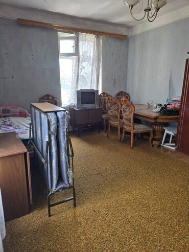 Köhnə tikili: Bakı, 1 otaqlı, Köhnə tikili, m. Qara Qarayev, 40 kv. m — 3
