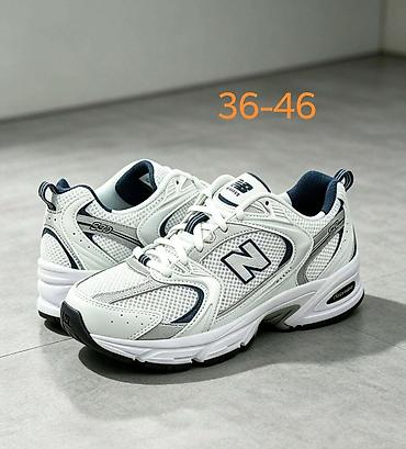 ecco cipele: Sportske patike – retro “dad sneaker” stil - Dizajn: bele patike sa — 2