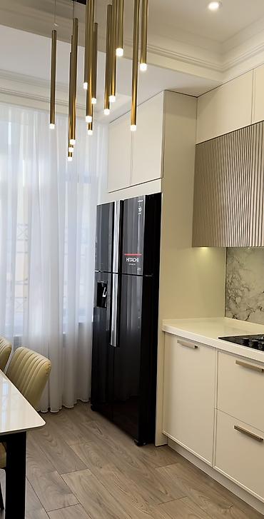 4 дверные холодильники: Холодильник Hitachi, многодверный (French Door), черное стекло - — 2