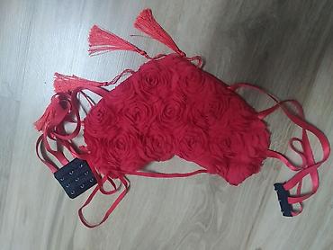 Korseti: Prodajem brushalter- top,crveniruže u srcuprelepo stoji,ima tri — 5