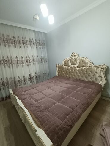 hazir metbex mebeli: Taxt satılır hec bir qırığı cizigi yoxdur 300 manata satılır real