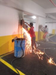 Beton işləri: #Betonkesme #betondeşmə Beton kubik kərpic - dən kəsim deşim — 26