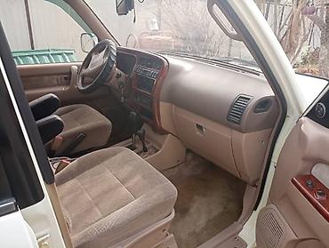 салон машина: Isuzu Trooper: 2002 г., 3.2 л, Автомат, Газ, Внедорожник — 7