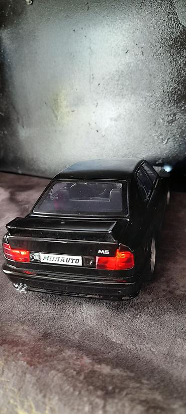 Модели автомобилей: Bmw M5 (E34) 1:24 Ölçüdə Təzədir Səsli və İşıqlı Hər yeri açılır — 2