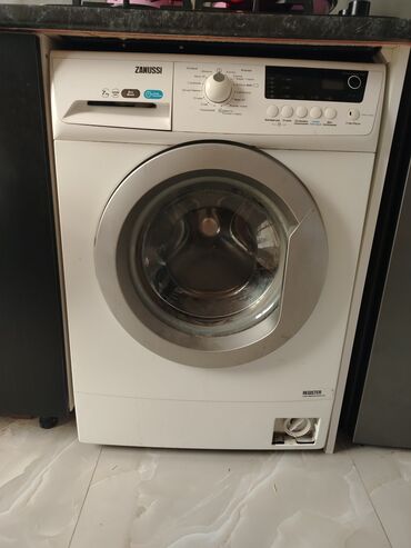 Стиральная машина Zanussi, 7 кг, Автомат, Без сушки, Нет кредита