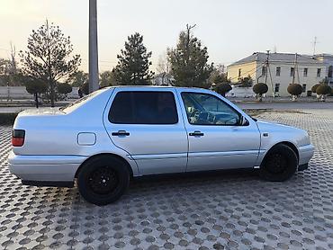 электро скутары: Volkswagen Vento: 1995 г., 1.8 л, Механика, Газ, Седан — 9