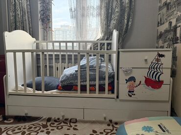 лестница в дом: Балдар үчүн трансформер керебет, Колдонулган, Үй төсөгү, түсү - Ак