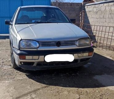 авто: Volkswagen Golf: 1992 г., 1.8 л, Механика, Бензин
