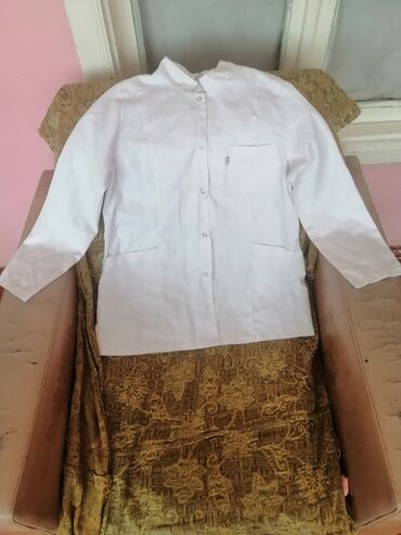 Tibbi geyim: Salam aleykum kişi ve Qadin ücün tibbi Xalatlar satiram teze deyil az — 30