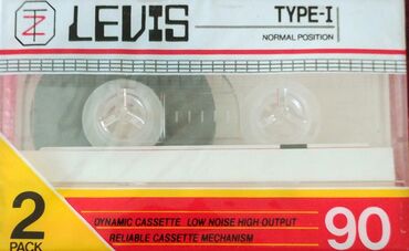 секом книга: Аудиокассеты 'Левис' в паке 2 штуки. Новые. Год выпуска и страна