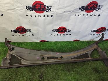 Накладка жабо (планка под лобовым стеклом) для автомобиля. -