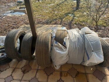 Шины: Продаю комплект шины:
235/50 R18 комплект bridgestone potenza