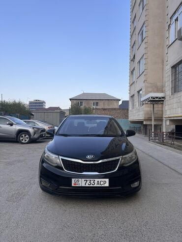 машина кейж: Kia Rio: 2015 г., 1.6 л, Автомат, Бензин, Седан