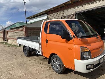 продажы авто: Hyundai : 2018 г., 2.5 л, Механика, Дизель, Фургон — 1