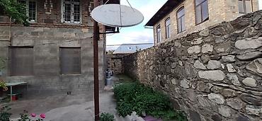 Həyət evləri və villaların satışı: Şəki şəhər Sabit Rəhman küç. dal6/8 — 11