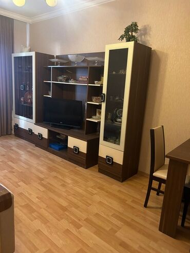 Mebel: TV altlığı, Kredit yoxdur