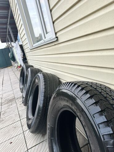 Шины: Шины 265 / 75 / R 16, Всесезонная, Б/у, Комплект, Внедорожные (АТ/МТ) — 5