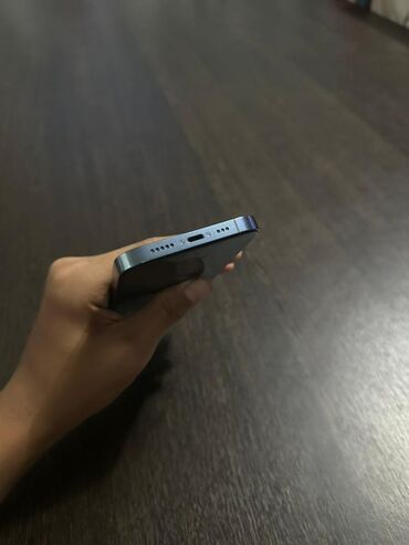 айвон: IPhone 13 Pro, Б/у, 256 ГБ, Sierra Blue, Чехол, 82 %