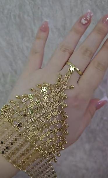 bijuteriya instagram: Dəbdə olan şahmeran ✨️ 25 manata satılırdı amma indi endirimdedi 15 — 3