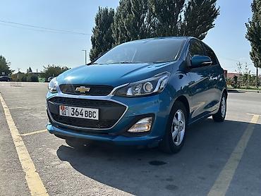spark 2018: Chevrolet Spark: 2018 г., 1 л, Вариатор, Бензин, Хэтчбэк — 1