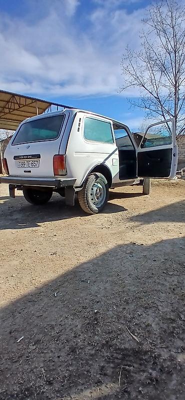 turbo az ford tranzit: VAZ (LADA) 4x4 Niva: 1.7 l | 1983 il 280000 km Sedan — 5