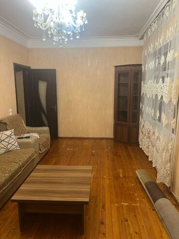 Uzunmüddətli kirayə mənzillər: 8-ci mikrorayon,Azadlıq prospekti, Azadlıq metrosu yaxınlığında9 — 7