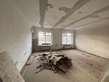 Продажа складов и мастерских: ПРОДАЁТСЯ 2-ЭТАЖНОЕ КОММЕРЧЕСКОЕ ЗДАНИЕ — 530 м² НА УЧАСТКЕ 20 СОТОК — 20