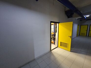 Qaraj satılır: 20 kv. m, 205 * 8 * 3 Beton
