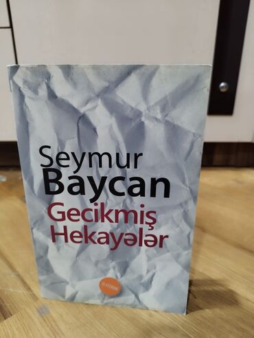 Bədii ədəbiyyat: Satılır qiymətindən aşağı təzə qalıb vərəqləri əzik deyil qiyməti