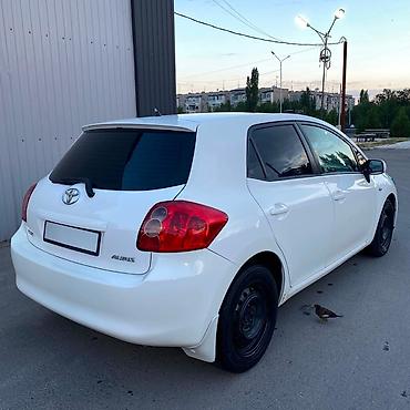 Toyota: Toyota Auris: 2008 г., 1.4 л, Механика, Бензин, Хэтчбэк — 3