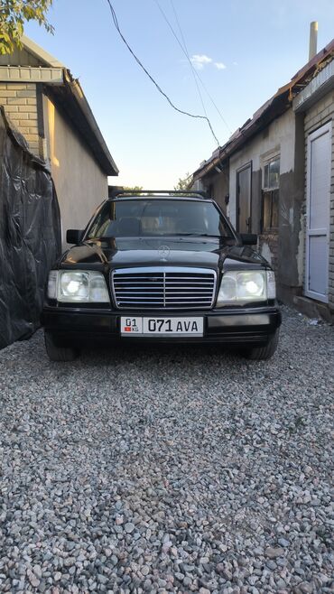 машины ош: Mercedes-Benz W124: 1995 г., Седан