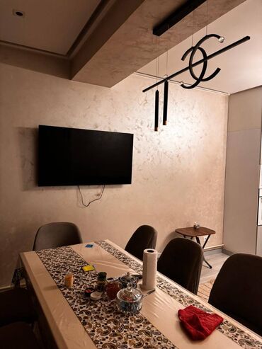 Uzunmüddətli kirayə mənzillər: Xətai Rayonu 8 Noyabr Prospekti Şəhərə Maşınla 10 Dəqiqə Məsafədə BLUE — 2