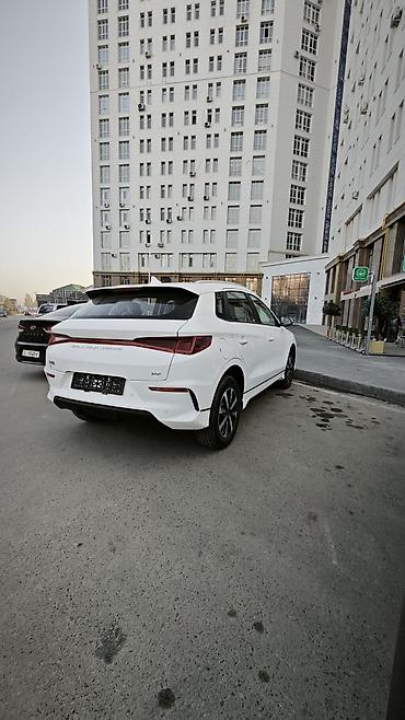 BYD: BYD E2: 2025 г., 2 л, Автомат, Электромобиль, Хэтчбэк — 8