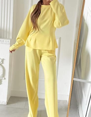 zara 1800: Trenerke moderne gornji i donji deo sa elastinom. Dukserica suzena u — 1