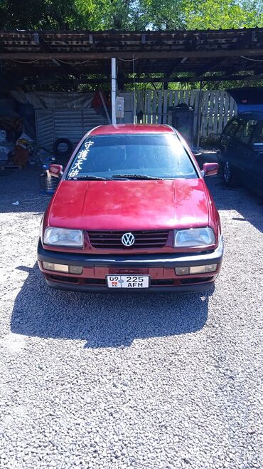 волсваген вента: Volkswagen Vento: 1992 г., 1.8 л, Механика, Бензин, Седан