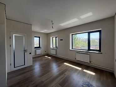 Үйлөр: 6 бөлмө жана андан көп, 270 м², 5 соток, Бишкек, Ак-Өргө ж/м Кыймылсыз мүлк агенттиги — 2