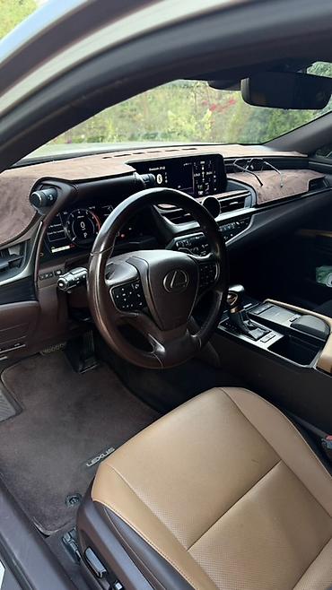 жили машина: Lexus ES: 2018 г., 2.5 л, Автомат, Бензин, Седан — 6