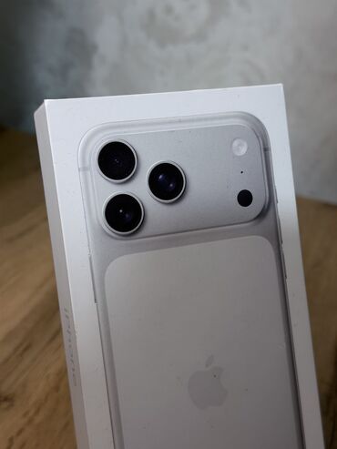 Apple iPhone: IPhone 17 Pro Max, Новый, 512 ГБ, Оранжевый, Кабель, Коробка, 100 % — 9