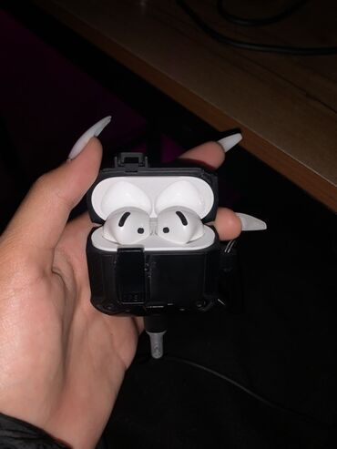купить кейс для наушников xiaomi: Продаю наушники Айрподс Не оригинал Зарядка тайпси В отличном