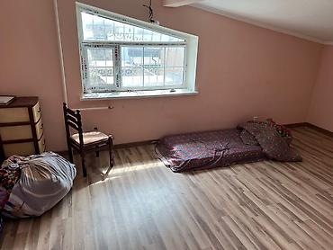 Аренда помещений свободного назначения: ПРОДАЕТСЯ 3-х этажный дом Район: Жиделик Площадь: 600 кв.м Участок: 10 — 1