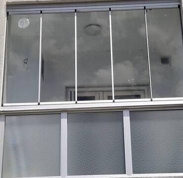 Balkonlar: Balkon baglanmagi əsas üstünlüklərindən biri havadan qorunmaqdır — 13